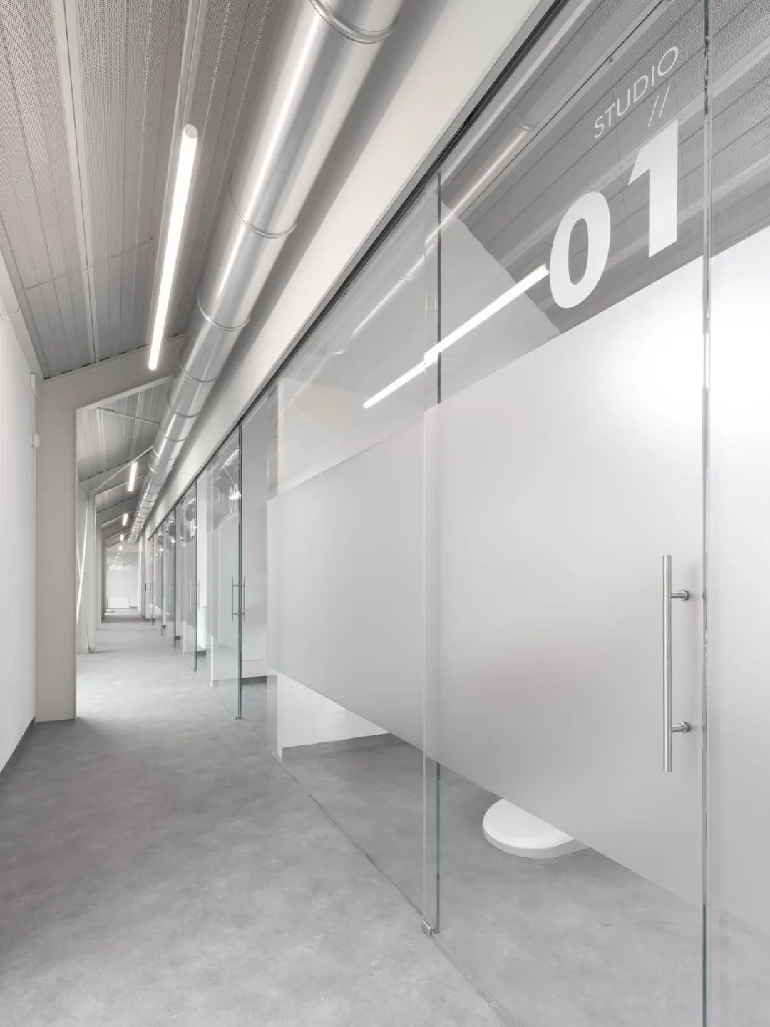 牙科诊所设计，重塑工业空间的医疗美学